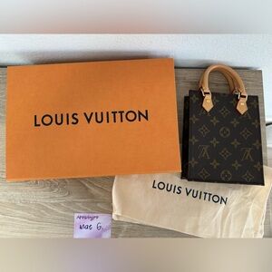 Brand new Louis Vuitton Petit Sac Plat monogram